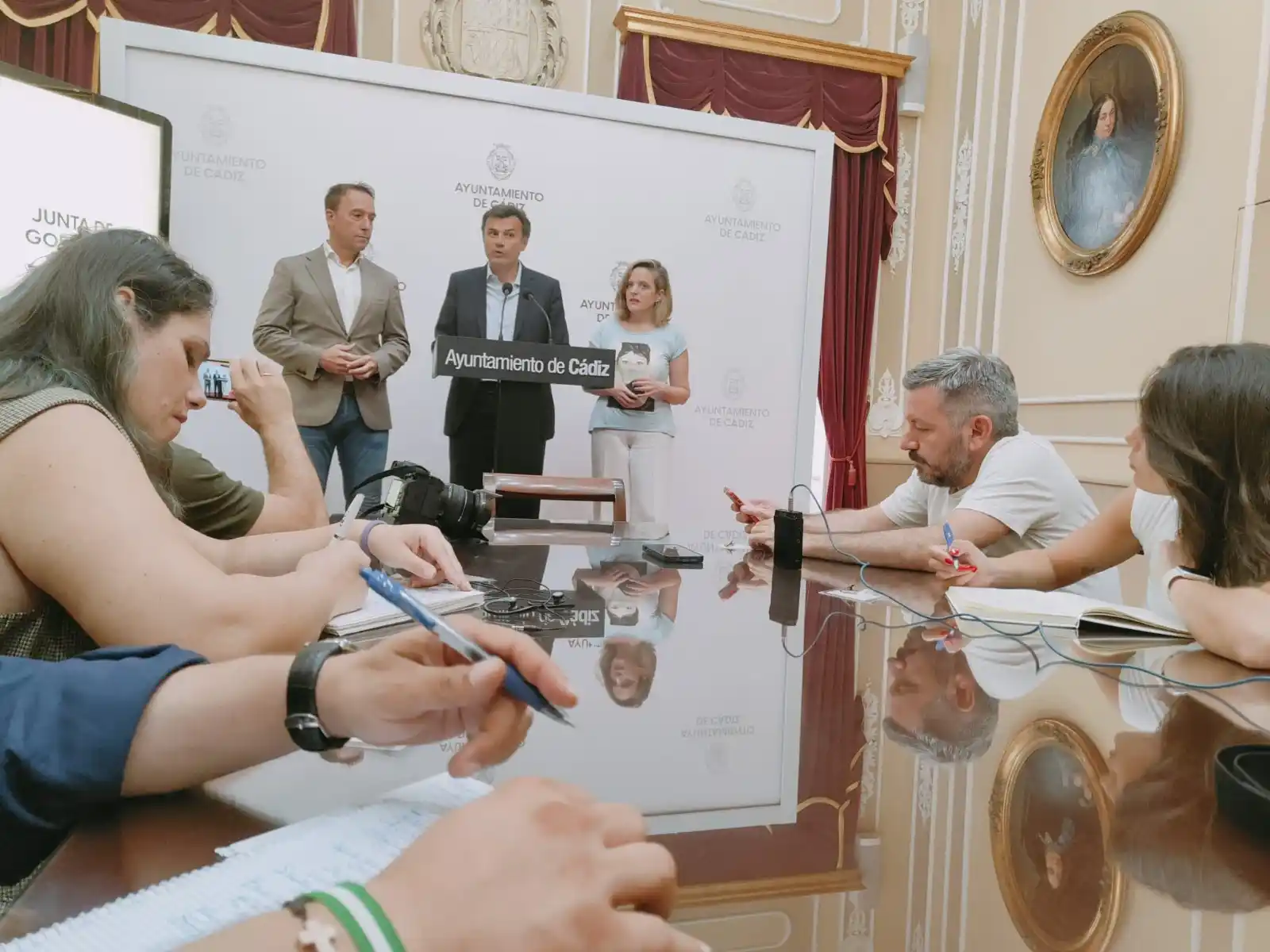 Image from Onda Cádiz: ℹ️ El Ayuntamiento anuncia la adjudicación de la obra del Teatro del P...