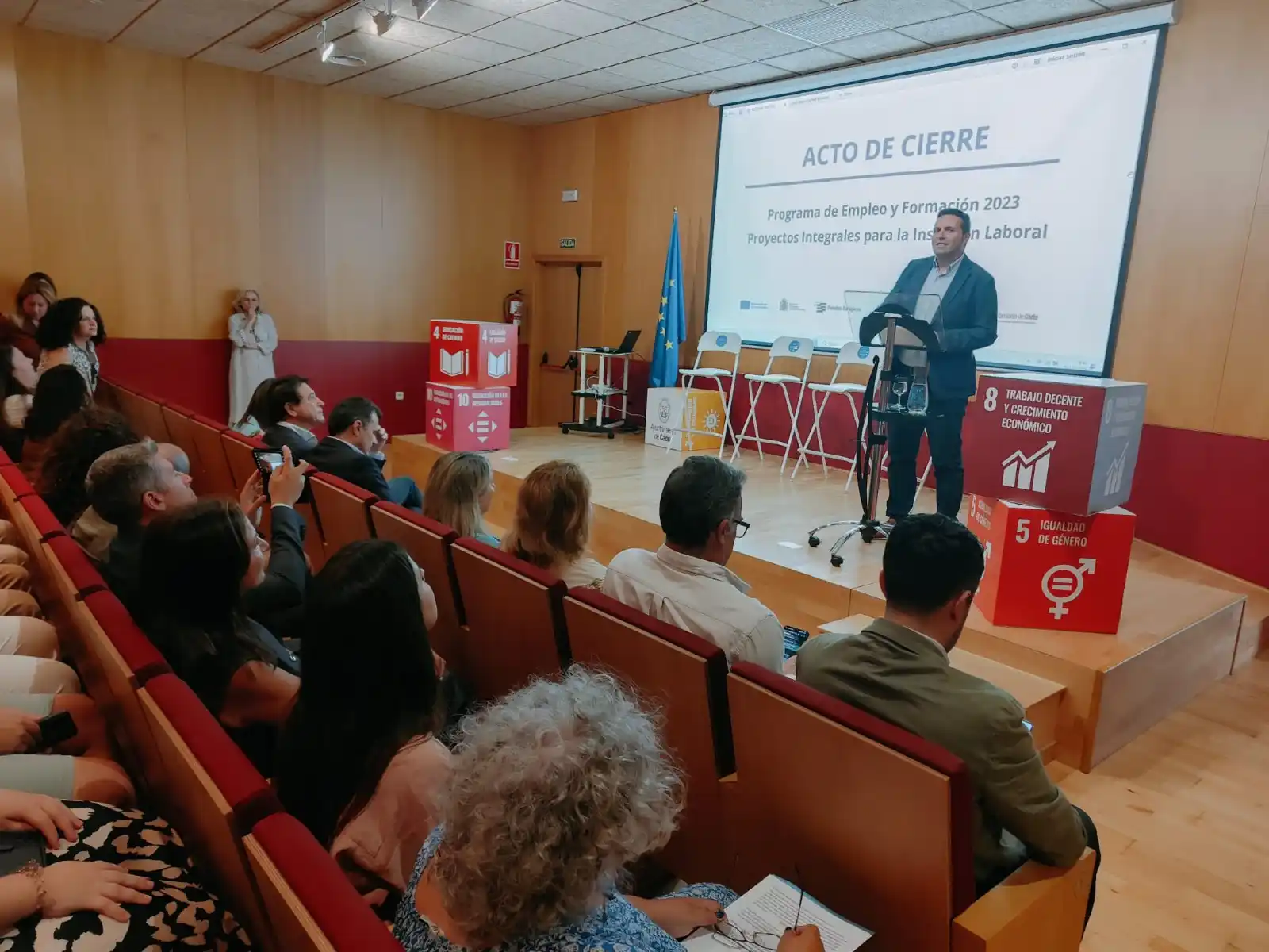 Image from Onda Cádiz: ℹ️ Medio centenar de personas consiguen trabajo tras recibir la formac...