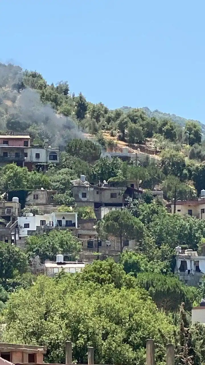 Image from Amal News: مسيرة ~اسرائيلية~ ~استهدفت~ سيارة عند اطراف بلدة الهبارية...