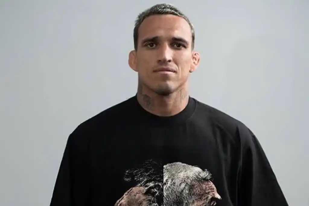 Image from Famosos, Novelas, Realities e Muito Mais | F5: *Campeão do UFC Charles Oliveira vai ganhar cinebiografia* Longa vai c...