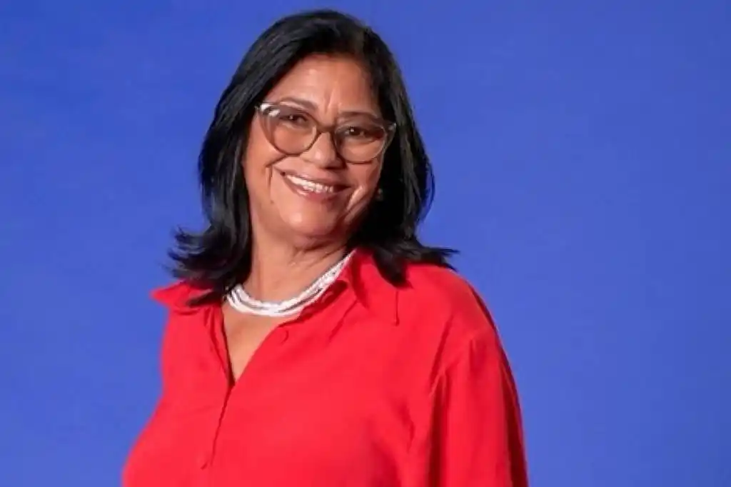 Image from Famosos, Novelas, Realities e Muito Mais | F5: *Dona Delma realiza sonho após o BBB 25 e se muda para casa com piscin...