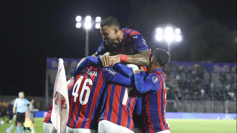 Image from BNews: ✅ O Bahia venceu o RB Bragantino por 3x0 na noite desta quinta-feira (...