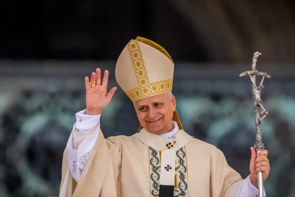 Image from Newsmondo.it: *Papa Leone XIV incontra “padre” Georg dopo le polemiche con Bergoglio...