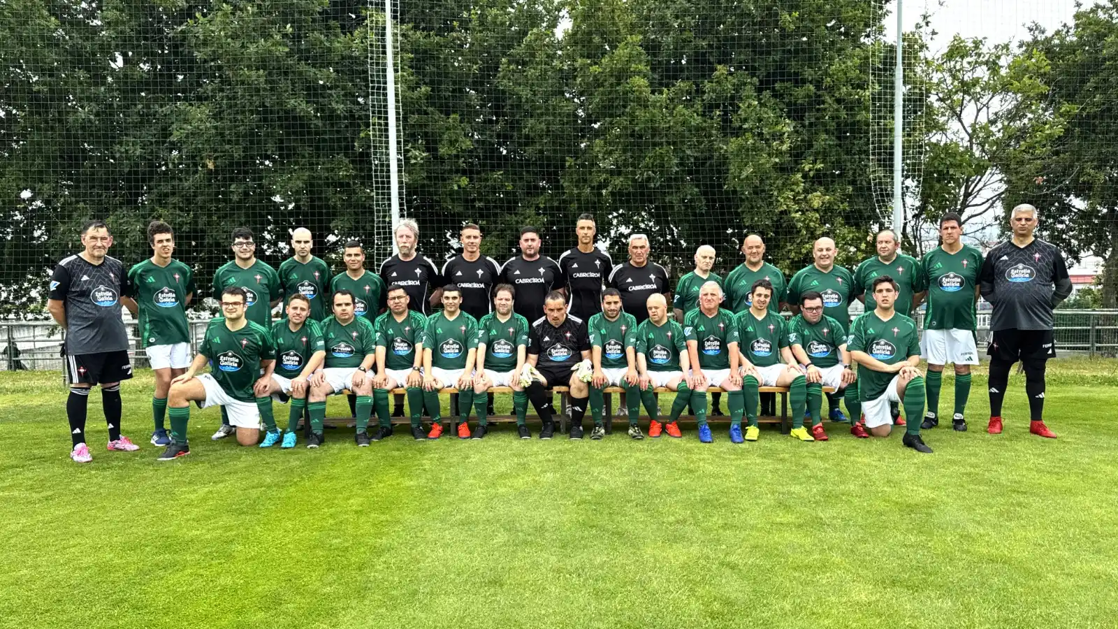 Image from Racing Club Ferrol: GENUINE | Xa coñeces ao noso equipo Genuine ao completo? 💪🏼  Este sá...