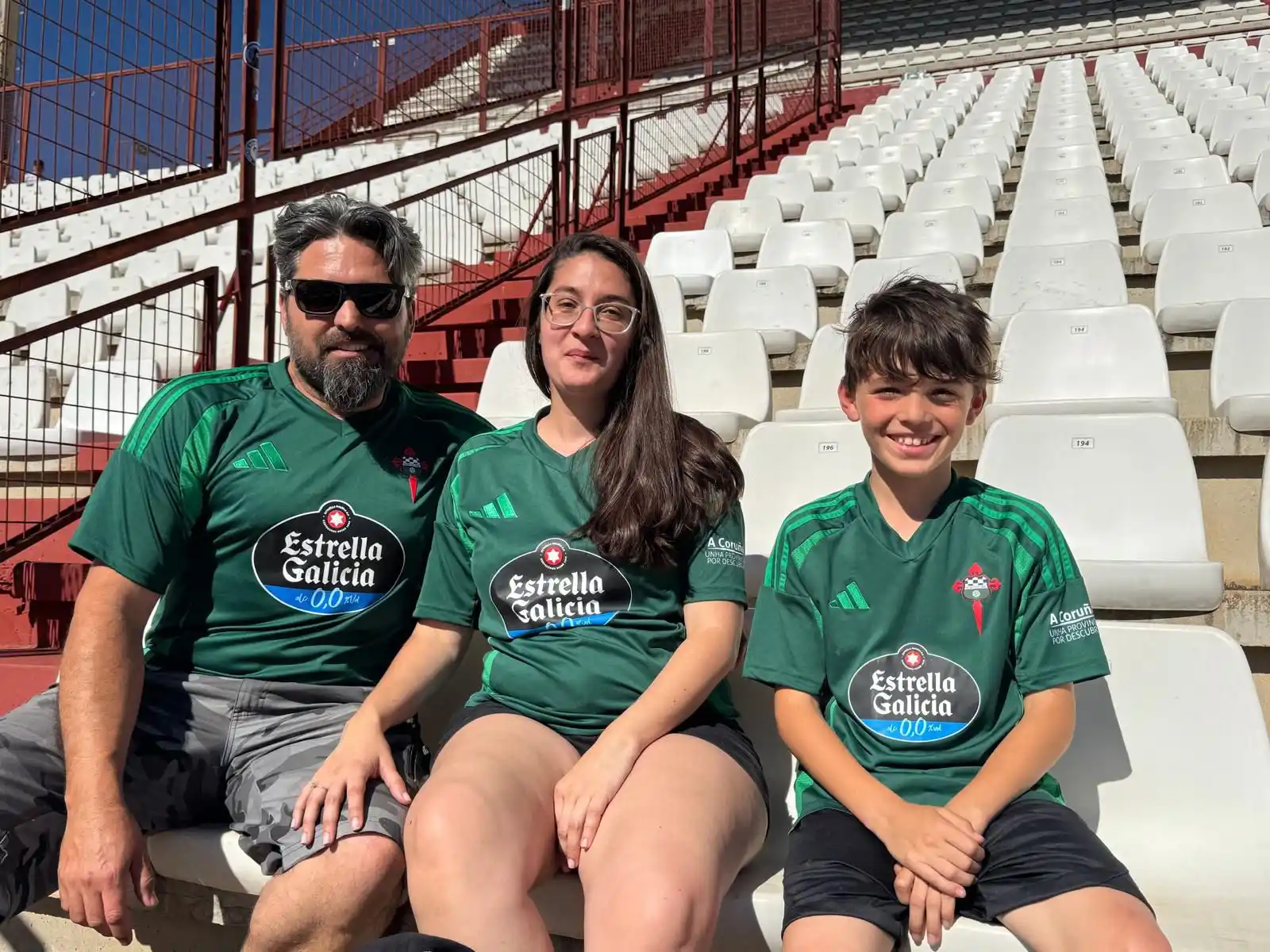 Image from Racing Club Ferrol: Grazas por non deixarnos nunca, nunca, nunca sós. No Carlos Belmonte t...