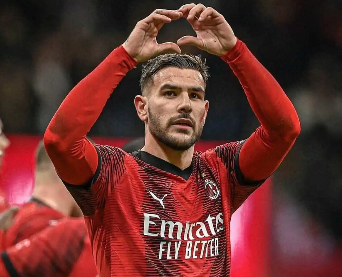 Image from MR LOVER ♥️💛💖: 🚨🇸🇦 Despite club to club agreement one week ago, Theo Hernández has...