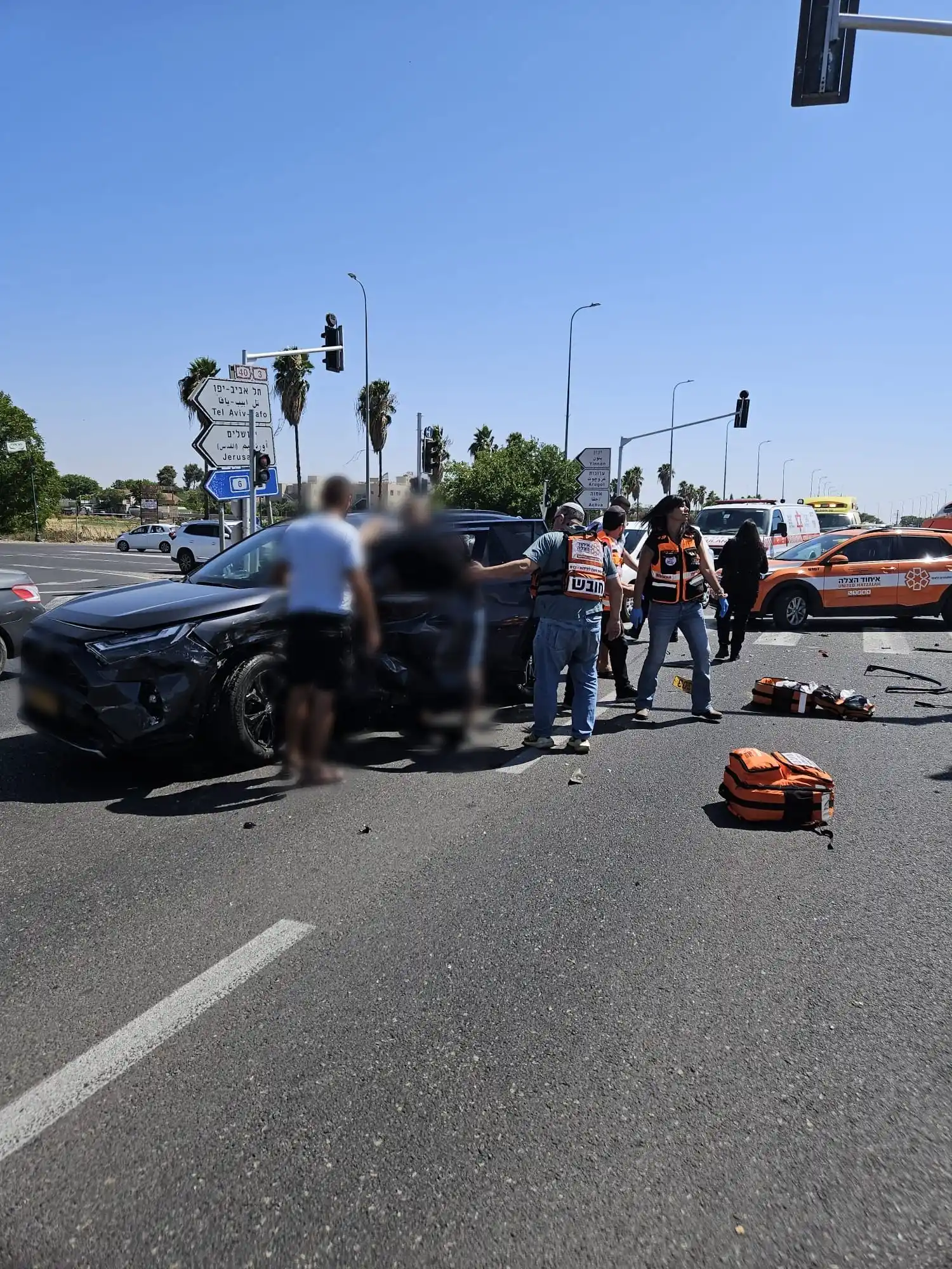 Image from איחוד הצלה: צוותי הרפואה של איחוד הצלה העניקו טיפול רפואי לשני נפגעים במצב קל בתאו...