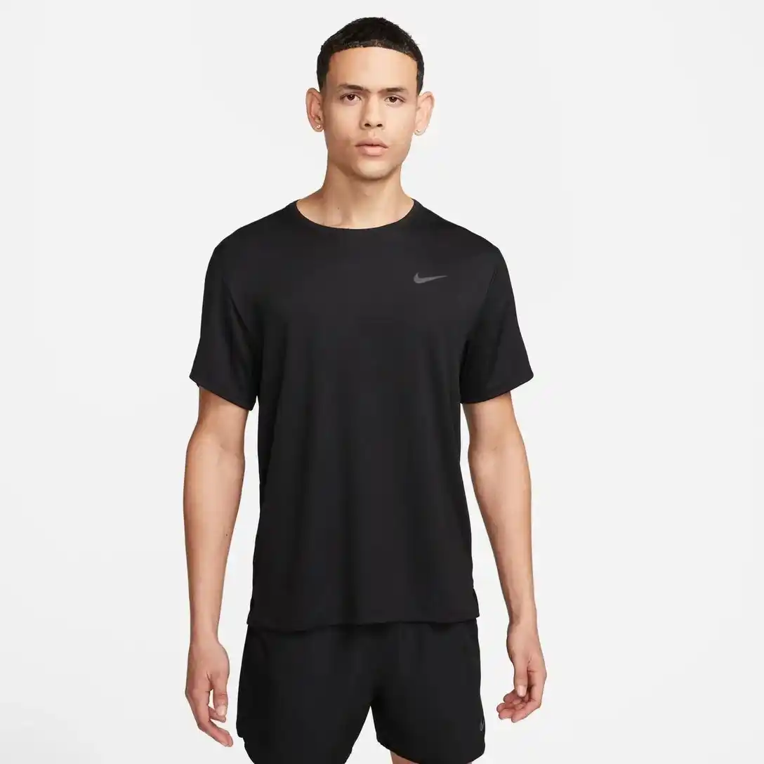 Image from 21onze - Cupons e Promoções De Tênis De Basquete: Camiseta Nike Dri-FIT UV Miler Masculina  de R$ 149,99 / por R$ 76,94 ...
