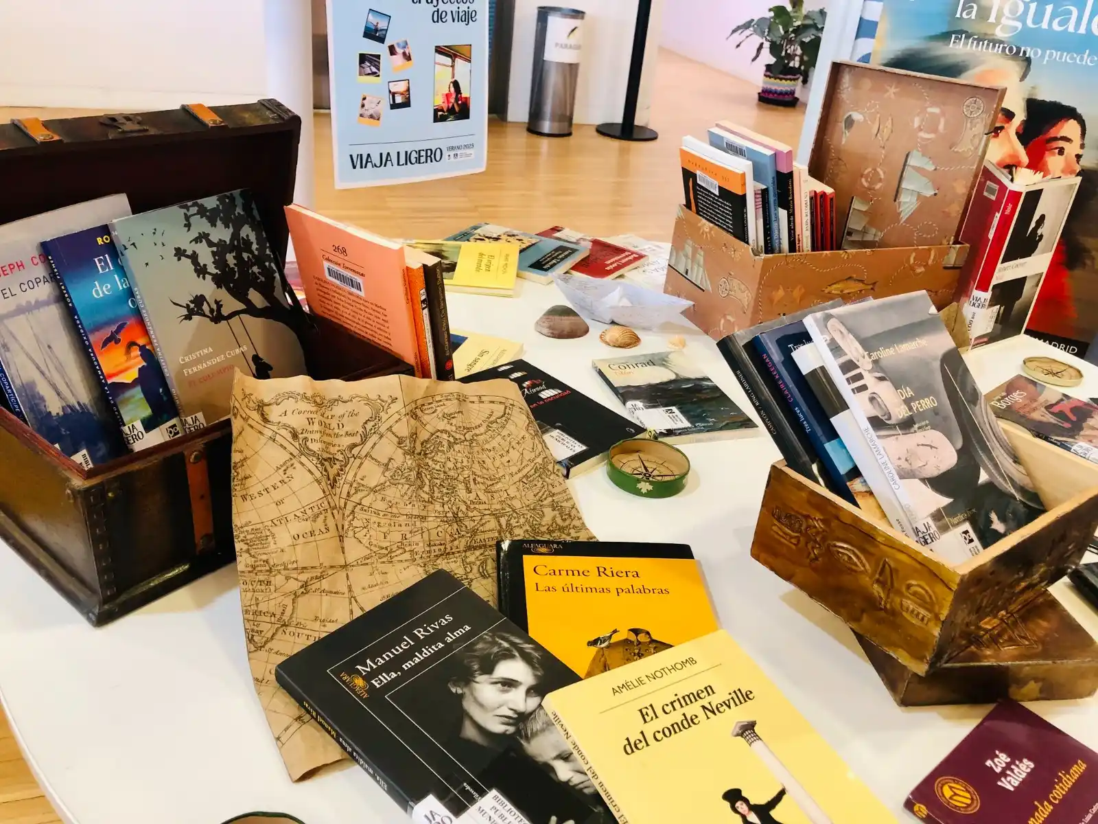 Biblioteca Ángel González (Distrito Latina) post