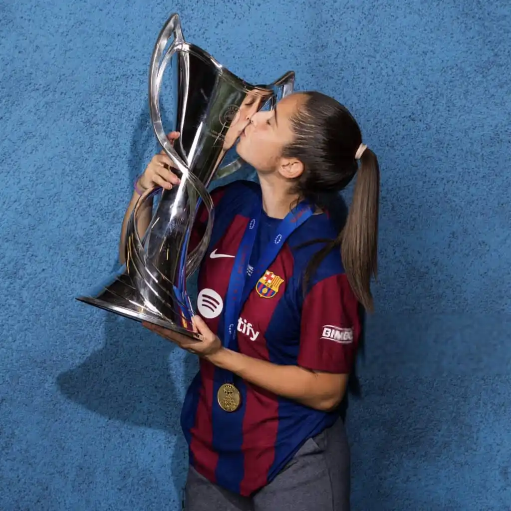 Image from FC Barcelone 🔴🔵: 🔴🔵| 🗣️ Alessandro Orlandi (agent de Giulia Dragoni) : « Son object...