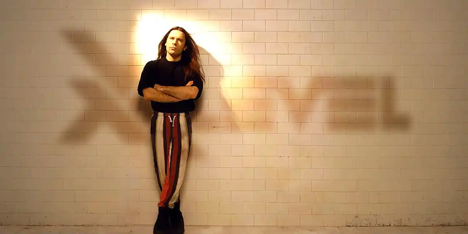 Image from X LEVEL MEDIA: Bruce Dickinson lanzará una versión reinventada de su álbum solista de...