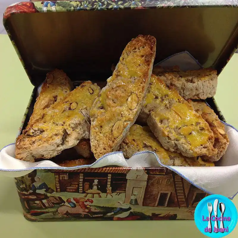 Image from La Cocina de Juani: ✨ ¡Crujientes, dulces y llenos de tradición! ✨ Estos carquinyolis cas...