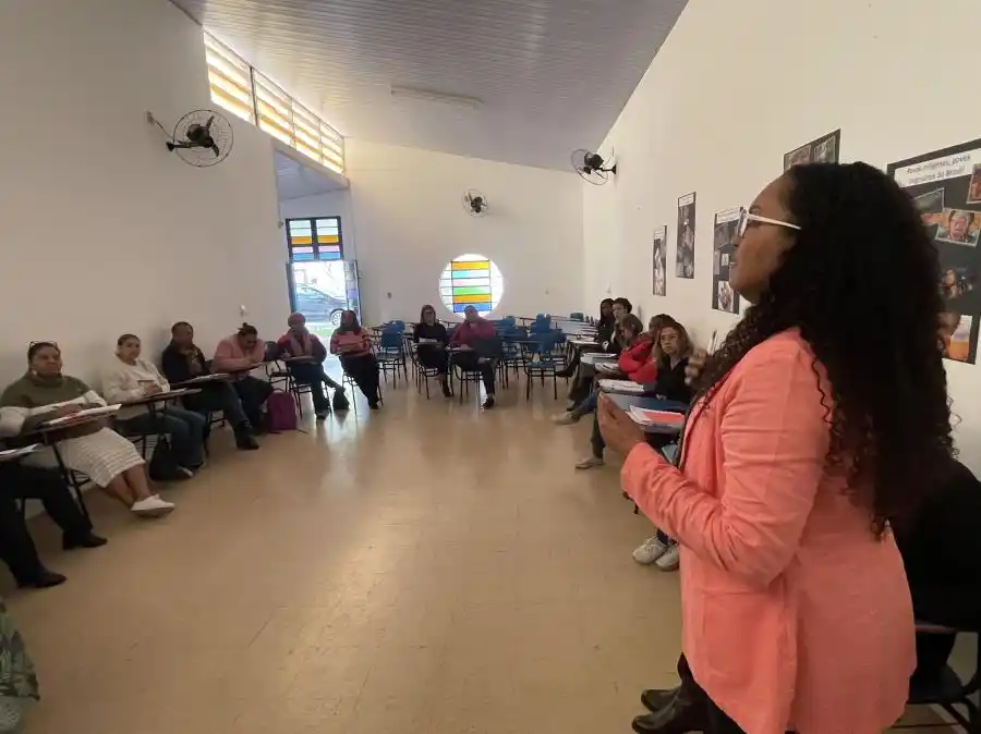 Image from 📲 Guia Limeira - Informações da nossa cidade: Curso capacita educadores da rede municipal para atuação antirracista ...