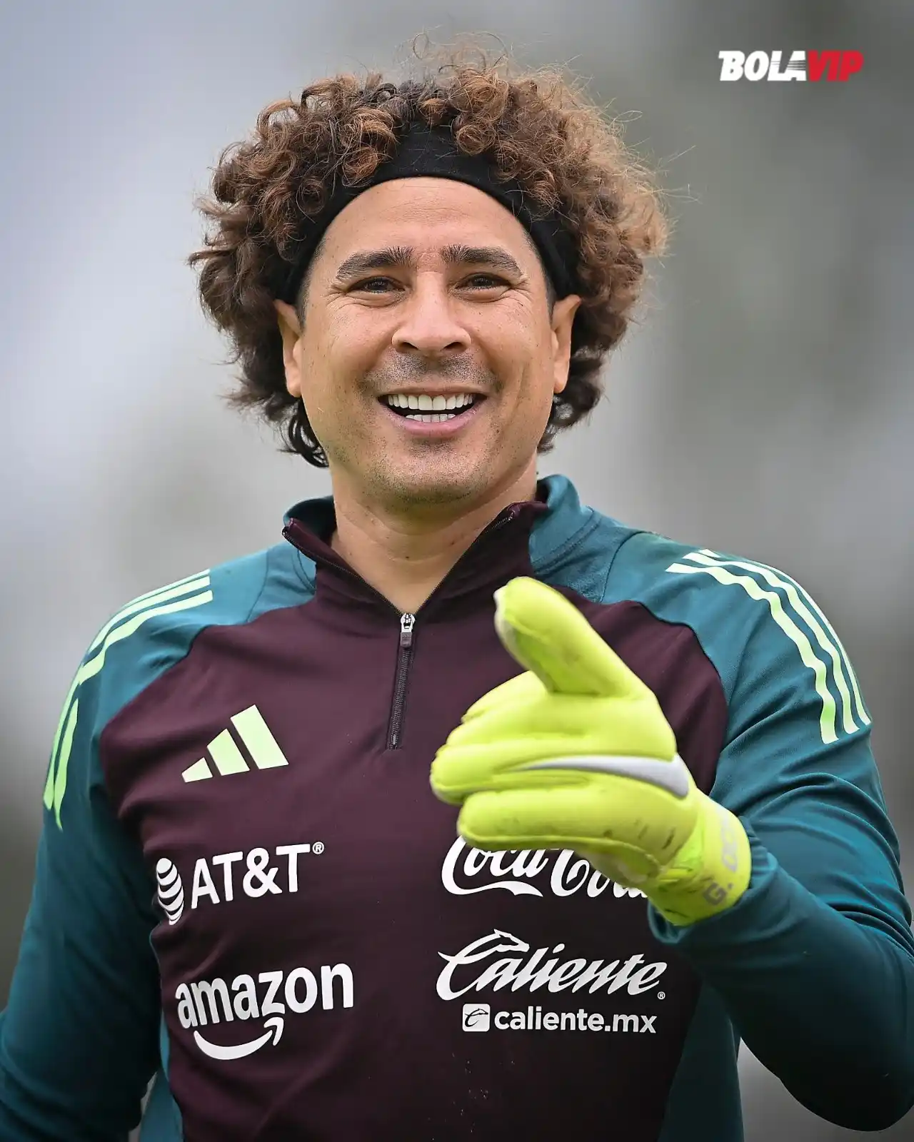 Image from Bolavip | Santos: Guillermo Ochoa suena para llegar a Santos Laguna ⚽️ Según informació...