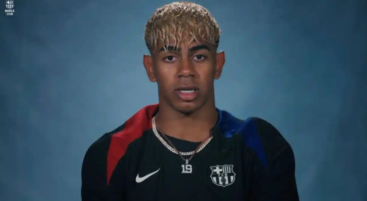 Image from FC Barcelone 🔴🔵: 🎙Lamine Yamal :   En termes de compétition, je pense que remporter la...