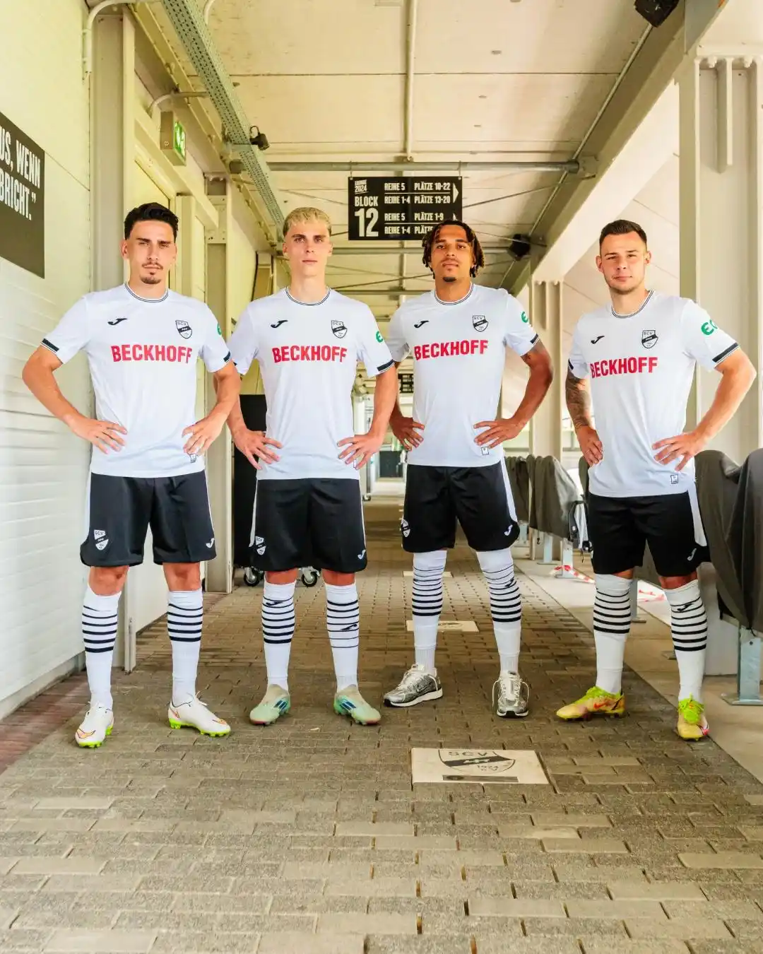 Image from Sportclub Verl von 1924 e.V.: Meine Liebe, meine Mannschaft, mein Verein! 🖤🤍👕 Wir spielen heute ...