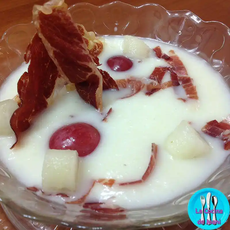 Image from La Cocina de Juani: 🌞 ¡Refrescante, ligera y con un toque gourmet! Nuestra crema de melón...