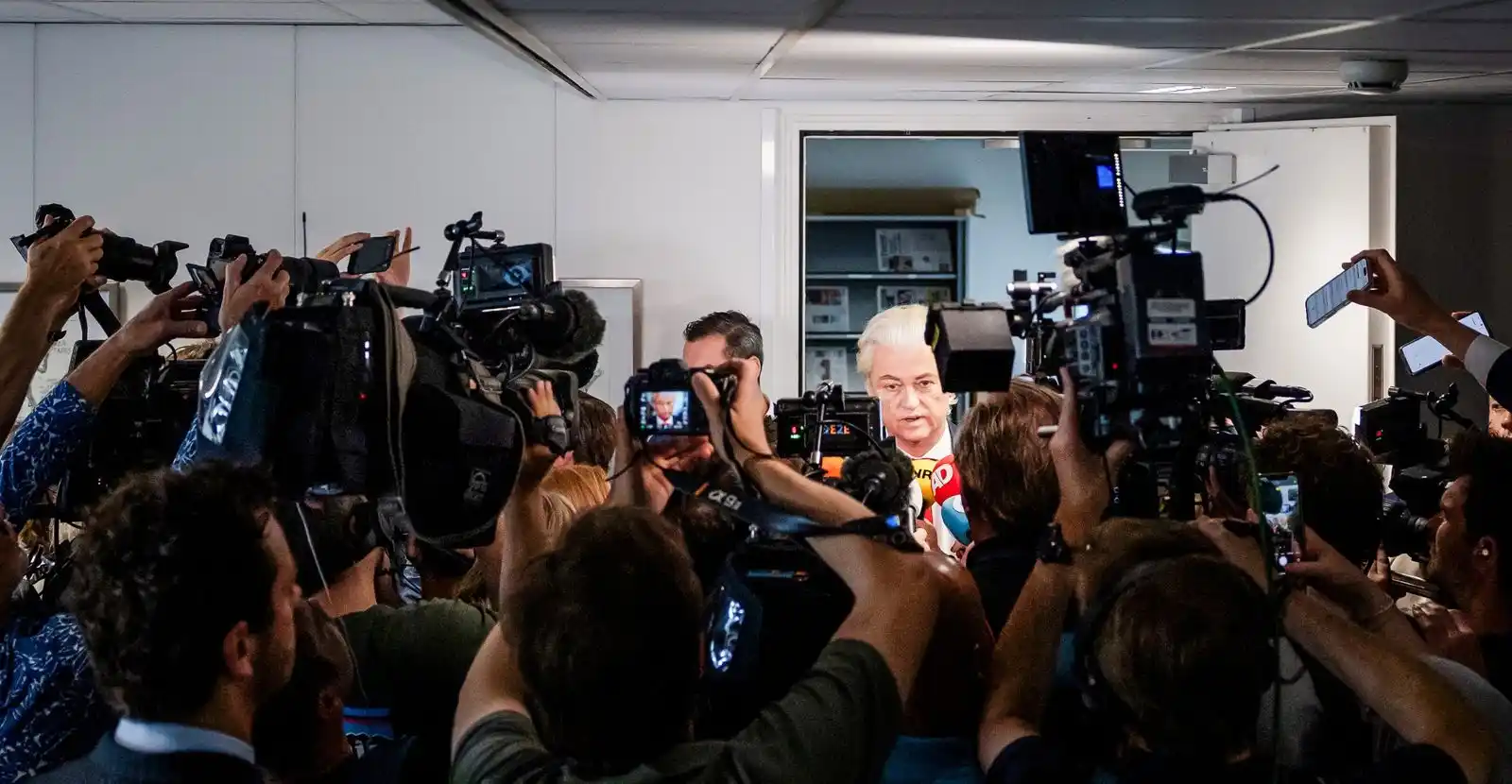 Image from De Groene Amsterdammer: *Al twintig jaar blaast Wilders de boel op na slechte peilingen* Geer...