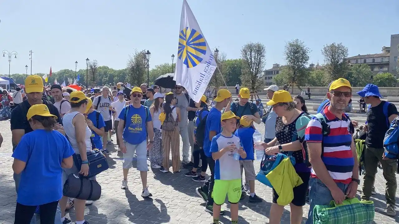Image from VaticanNewsES: 🎙️ *La voz a los peregrinos que participan en el Jubileo de los Movim...