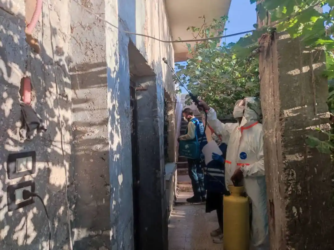 Image from محافظة دير الزور: مديرية صحة دير الزور تواصل حملة مكافحة الليشمانيا في حي الحويقة  تواصل...
