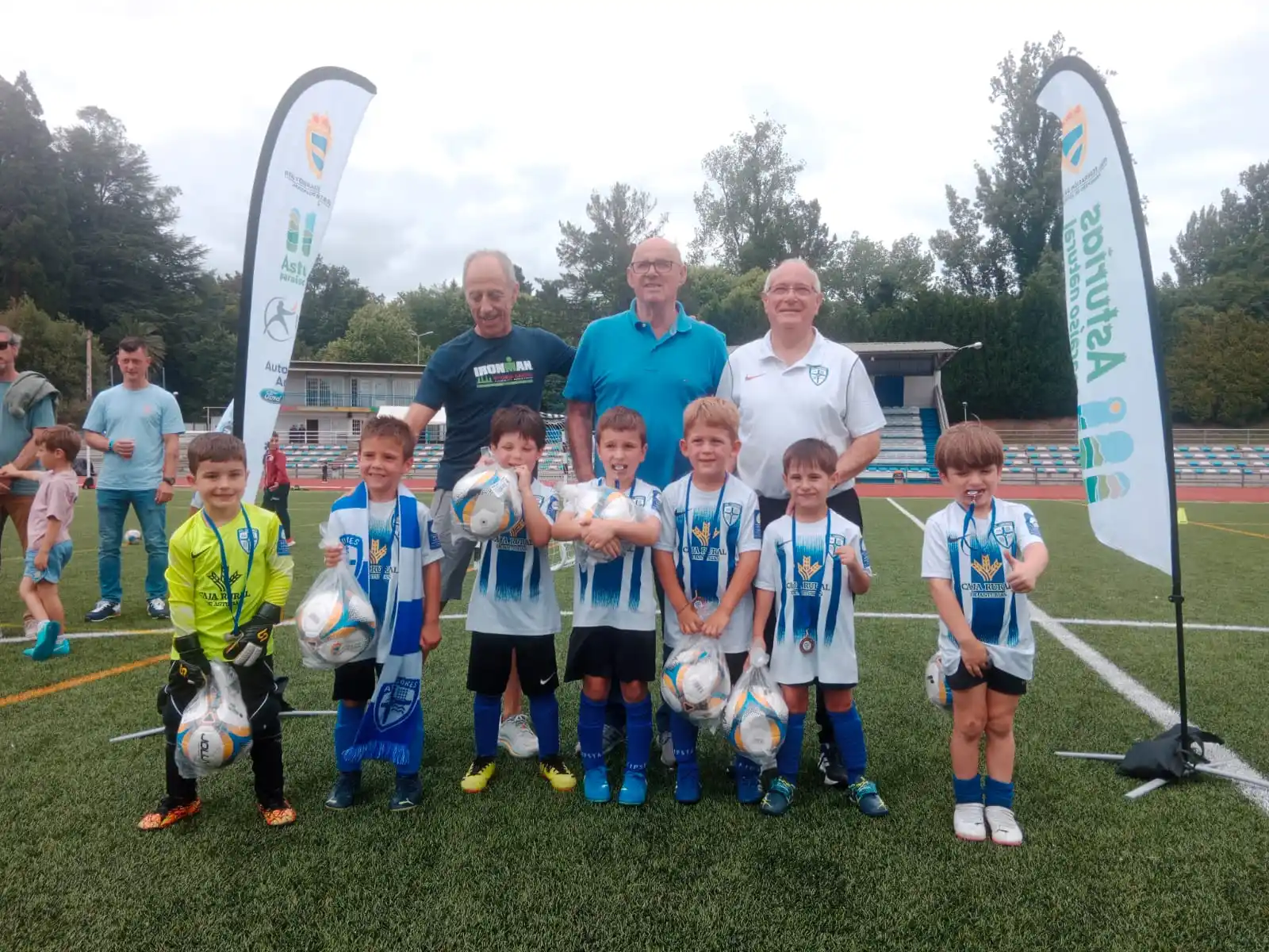 Image from Atlético de Lugones: 🥳 𝙈𝙄𝙉𝙄𝘾𝘼𝙈𝙋𝙀𝙊𝙉𝙀𝙎 🥳 🥇 Nuestro Mini vuelve a vencer el e...