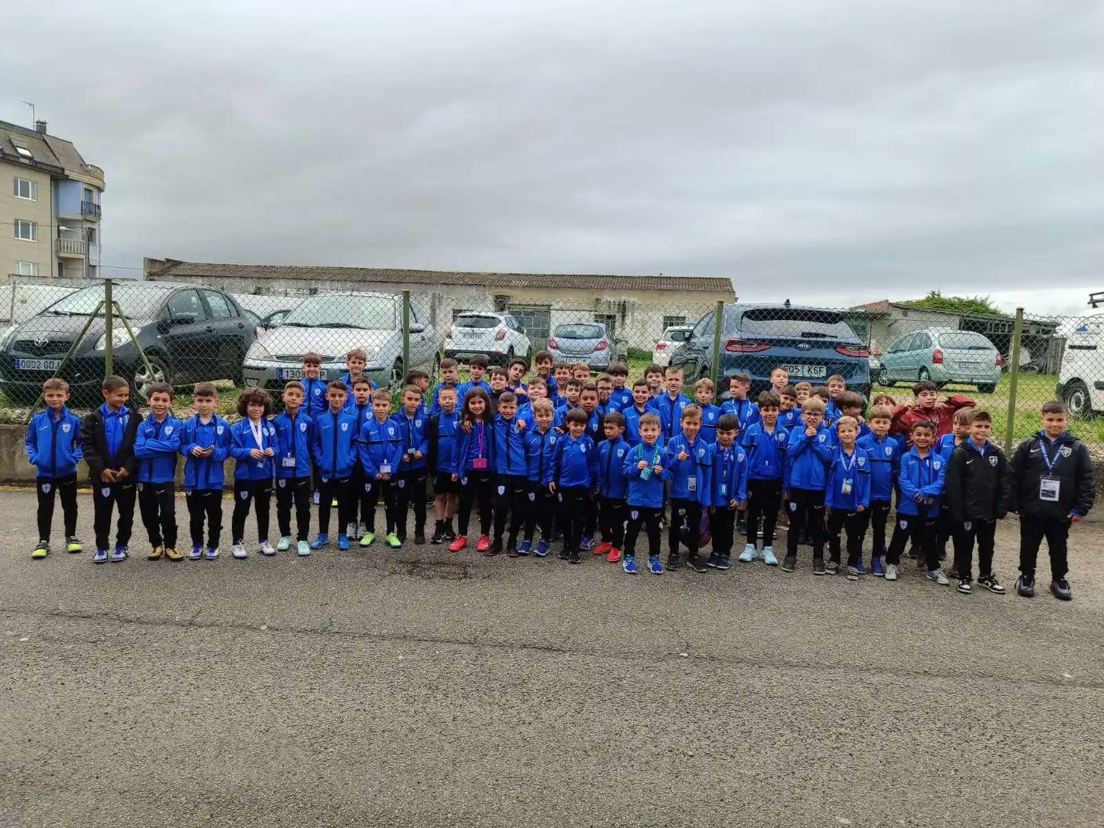 Image from Atlético de Lugones: Nuestros prebenjamines y benjamines ya están en Ribadeo para disfrutar...