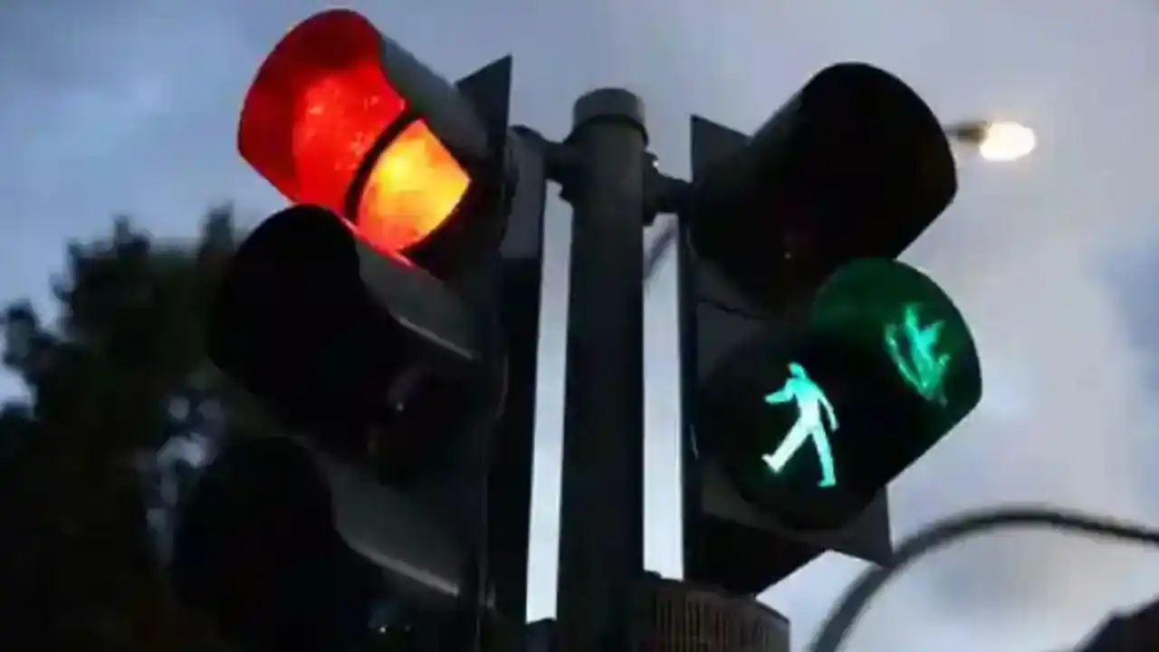 Image from Zimpricecheck.com: The government, council, and police often label Harare drivers as reck...