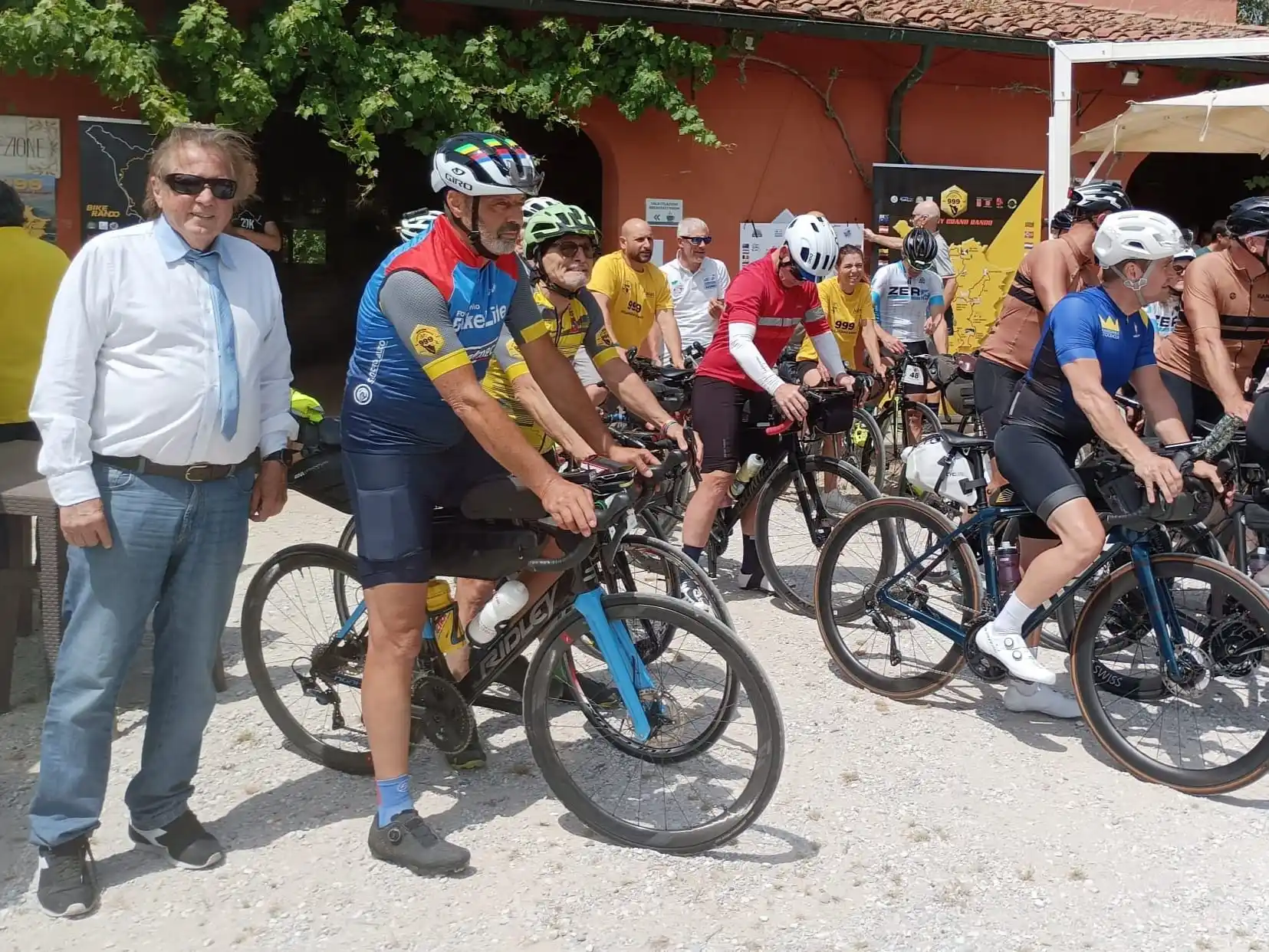 Image from agenziaimpress.it: *🚴‍♂️ Toscana in bici, amore infinito. In 340 per la “999 Tuscany gra...