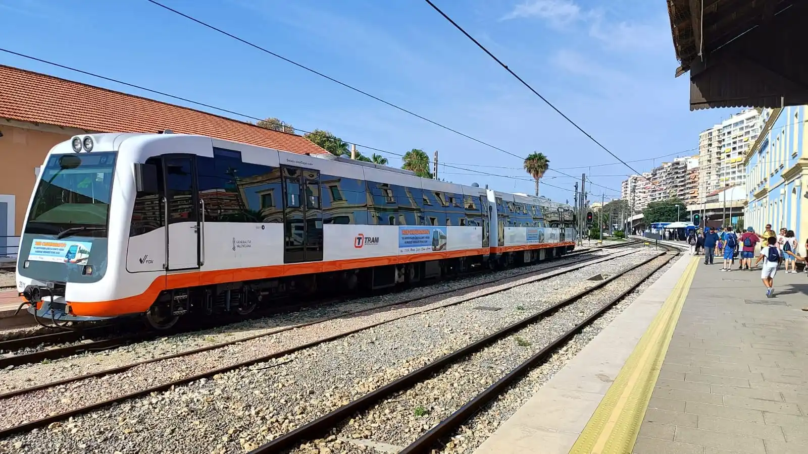 Image from Radio Patio by Andrés C.A.: *Tren especial Alicante-Dénia.* Con motivo de los 110 años de la línea...