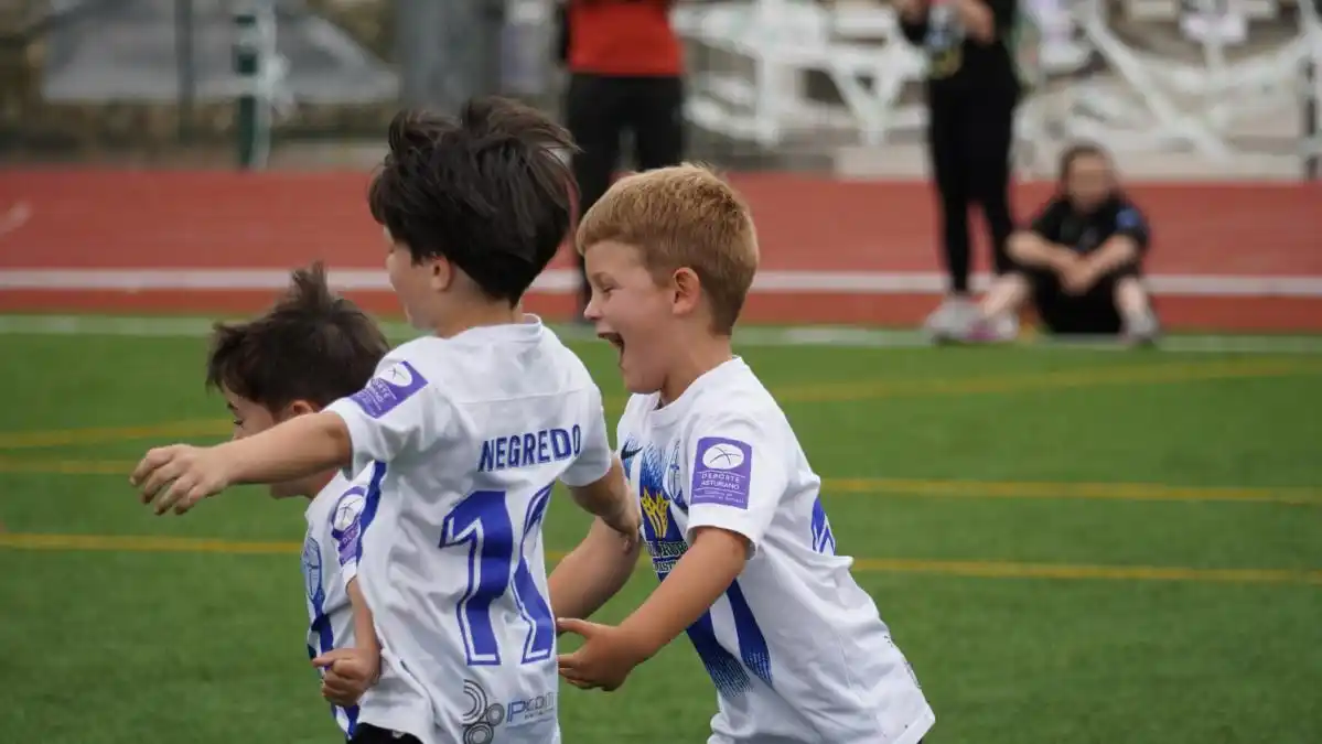Image from Atlético de Lugones: Ya hemos celebrado todos los goles de esta temporada ⚽, ahora nos toca...