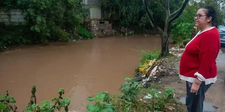Image from Correio do Povo | Notícias: ➡️Aumento do nível do Arroio Feijó preocupa moradores da zona Norte de...