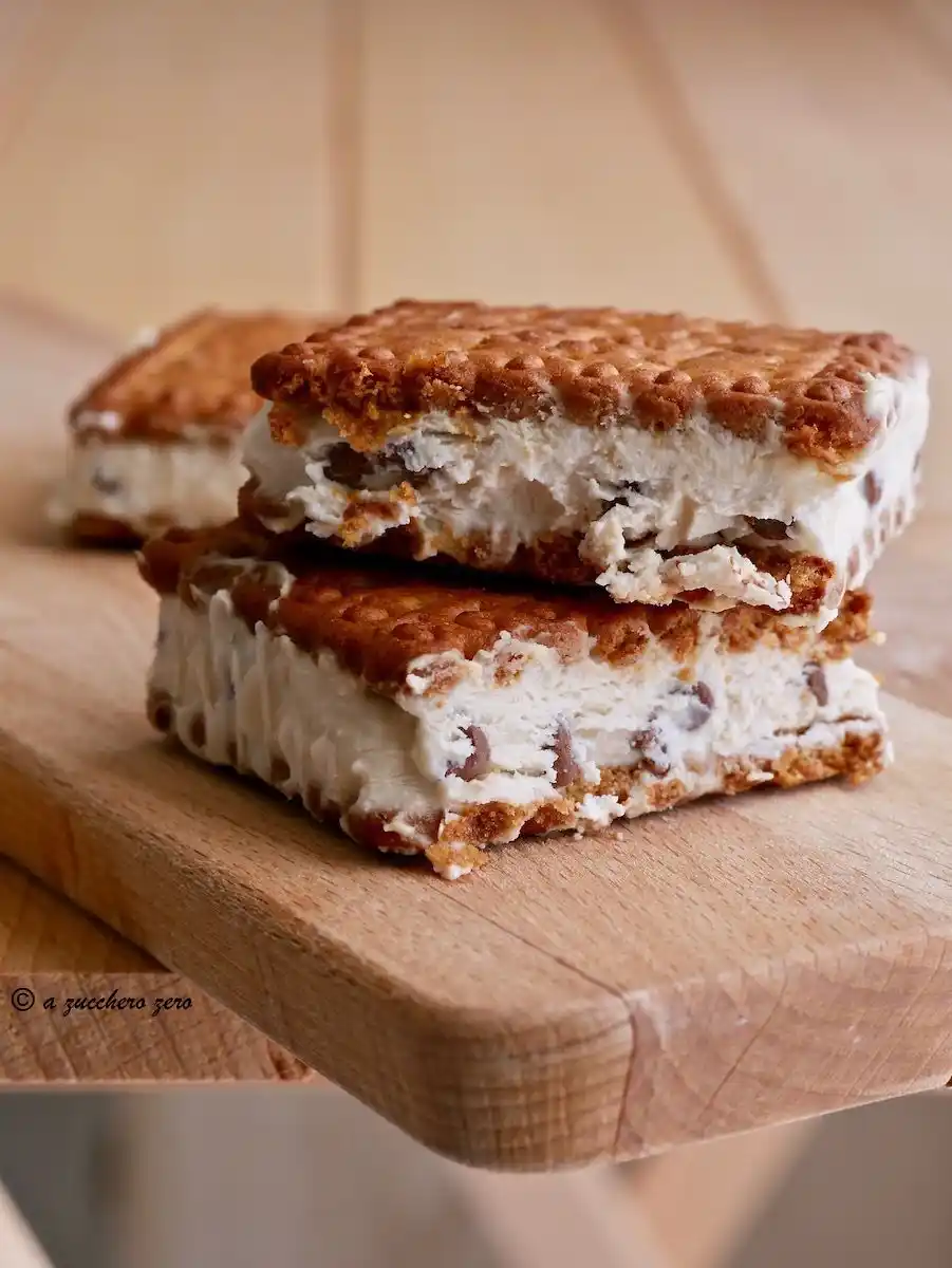 Image from A zucchero zero blog: 🍥 BISCOTTO GELATO LIGHT FATTO IN CASA con ricotta e biscotti integral...