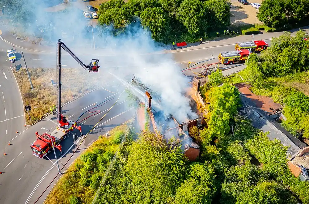 Image from Wiltshire 999s: BREAKING: A420 closed in Swindon as firefighters battle major fire ht...