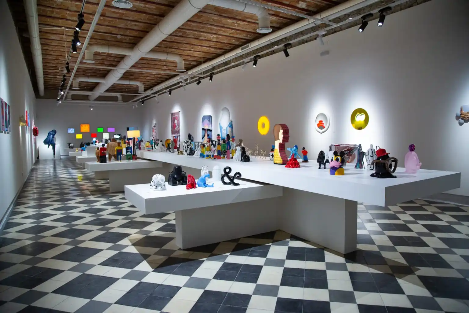 Image from ÁLORACTIVA (IU): 🔵 | *EXPOSICIÓN*  *A WORLD IN OBJECTS. CASE STUDYO* Trabajando en est...