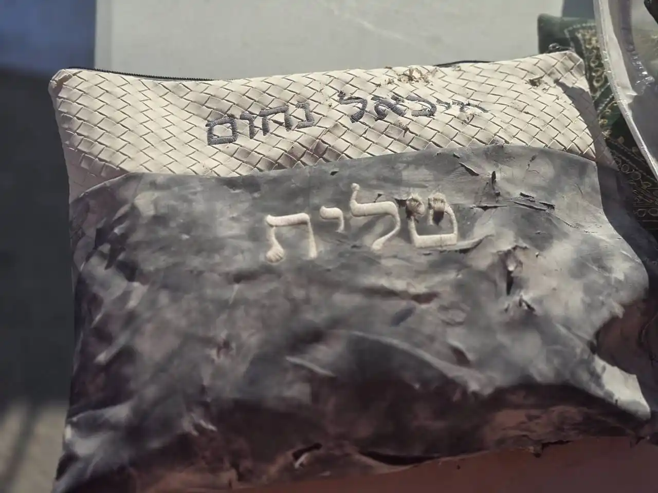 Image from Global News: רגע מרגש: התפילין של מיקי נחום ז"ל נמצאו - הוחזרו לבנותיו ראש עיריית ...
