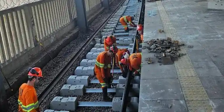 Image from Correio do Povo | Notícias: ➡️Trensurb terá obras de reconstrução da via férrea ao longo do feriad...