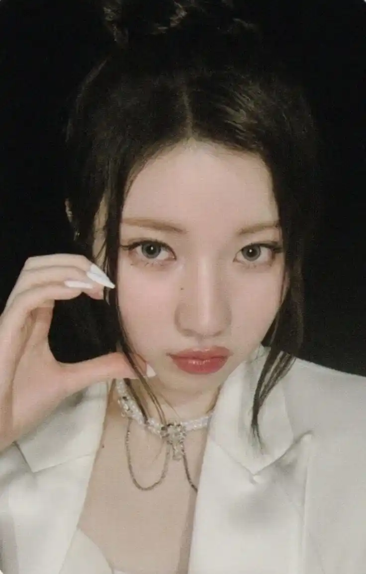 Image from 𖦹˙—‧₊ 𝐀𝗌α𝐃α𝗂ᥣ𝗒_𝚰ᑯ ִֶ˖ ִֶָ🐇་༘࿐: 베이비몬스터 아사는 에이스  베이비몬스터 아사는 파워풀 댄서 베이비몬스터 아사는 놀라운 랩퍼  베이비몬스터 아사는 우아한 가수...