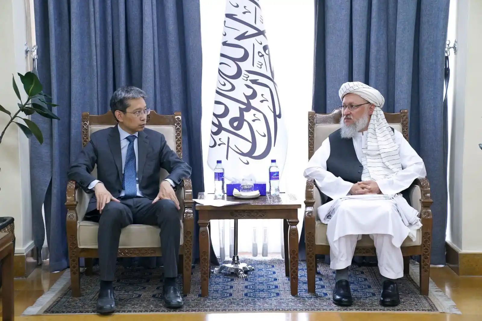 Image from اخبار امارت اسلامی: دیدار معاون اداری ریاست الوزراء امارت اسلامی با سفیر چین در کابل  مولو...