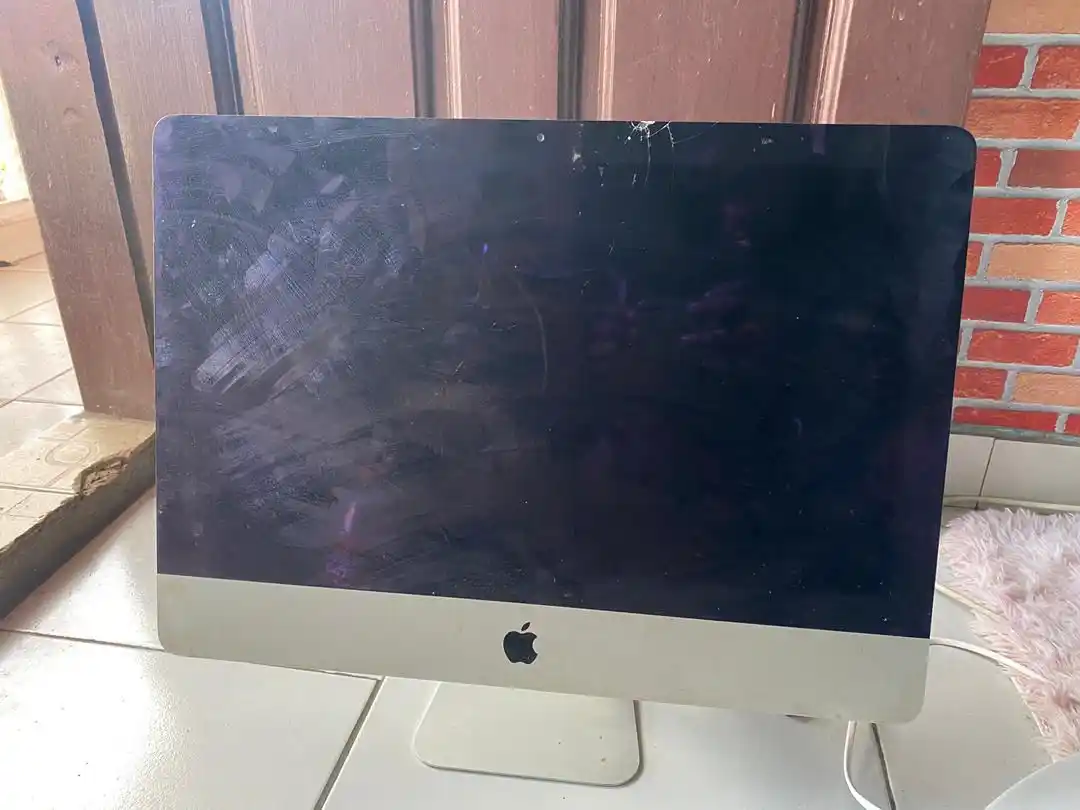 Image from #GOODDEAL433: *iMac late 2012.* *1 Tb memory* *Ram 8GB* *Dedicated video  512MB ...8...