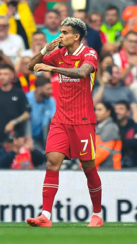 Image from Dunia Bola: *Luis Diaz Jadi Target Barcelona, Namun Terganjal Batasan Finansial* ...