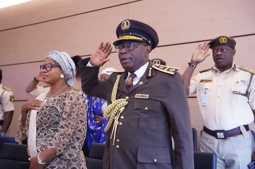 Image from Interior Updates: NIGERIA IMMIGRATION SERVICE HOLDS VALEDICTORY SESSION IN HONOUR OF ASS...