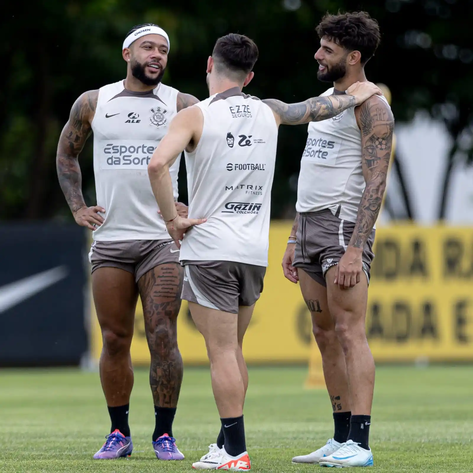 Image from Corinthimão 3.0 🦅: ⚫️⚪️ | O Corinthians vive um dilema nesta janela: precisa arrecadar di...