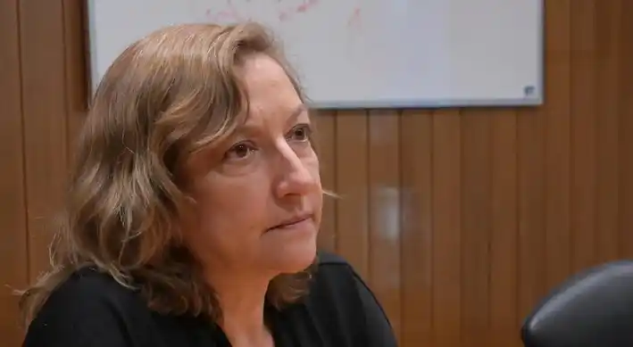 Image from ContratistasForestalesAG: *Aída Baldini dimite como directora ejecutiva de Conaf en medio de con...