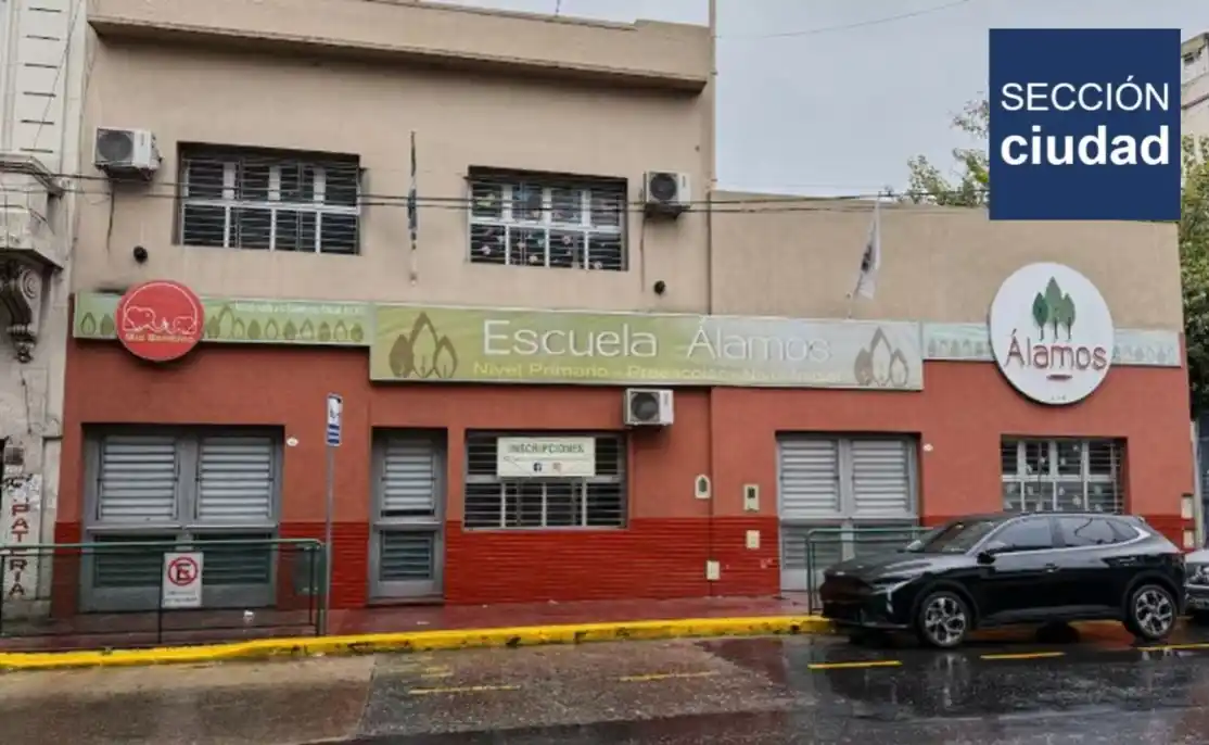 Image from Sección Ciudad: *ALMAGRO* 📚 *Cerró de forma repentina la Escuela Álamos* 🏫 En plen...