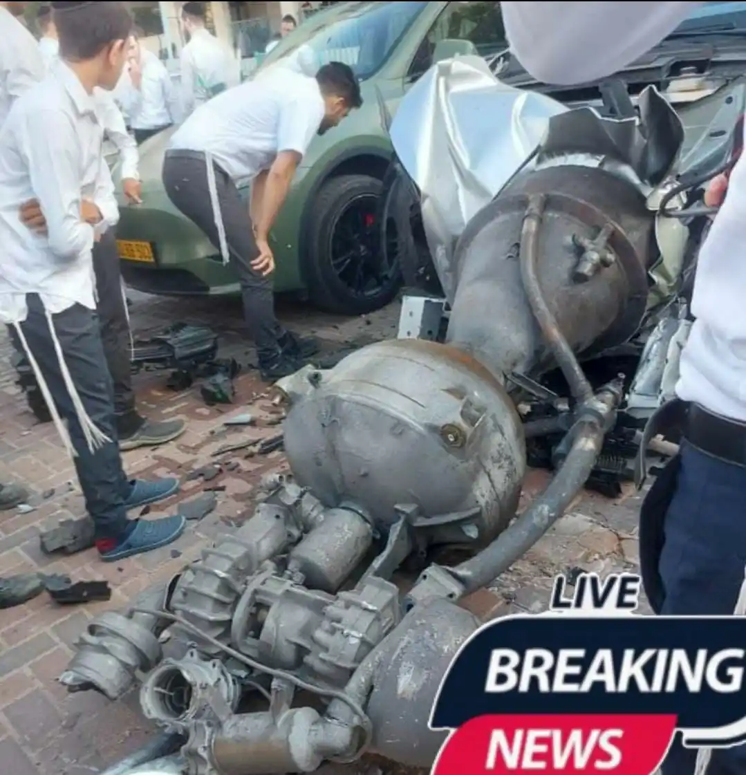 Image from Breaking News: ایرانی درمیانے فاصلے تک مار کرنے والے بیلسٹک میزائل شہاب 3 کا انجن آج ...