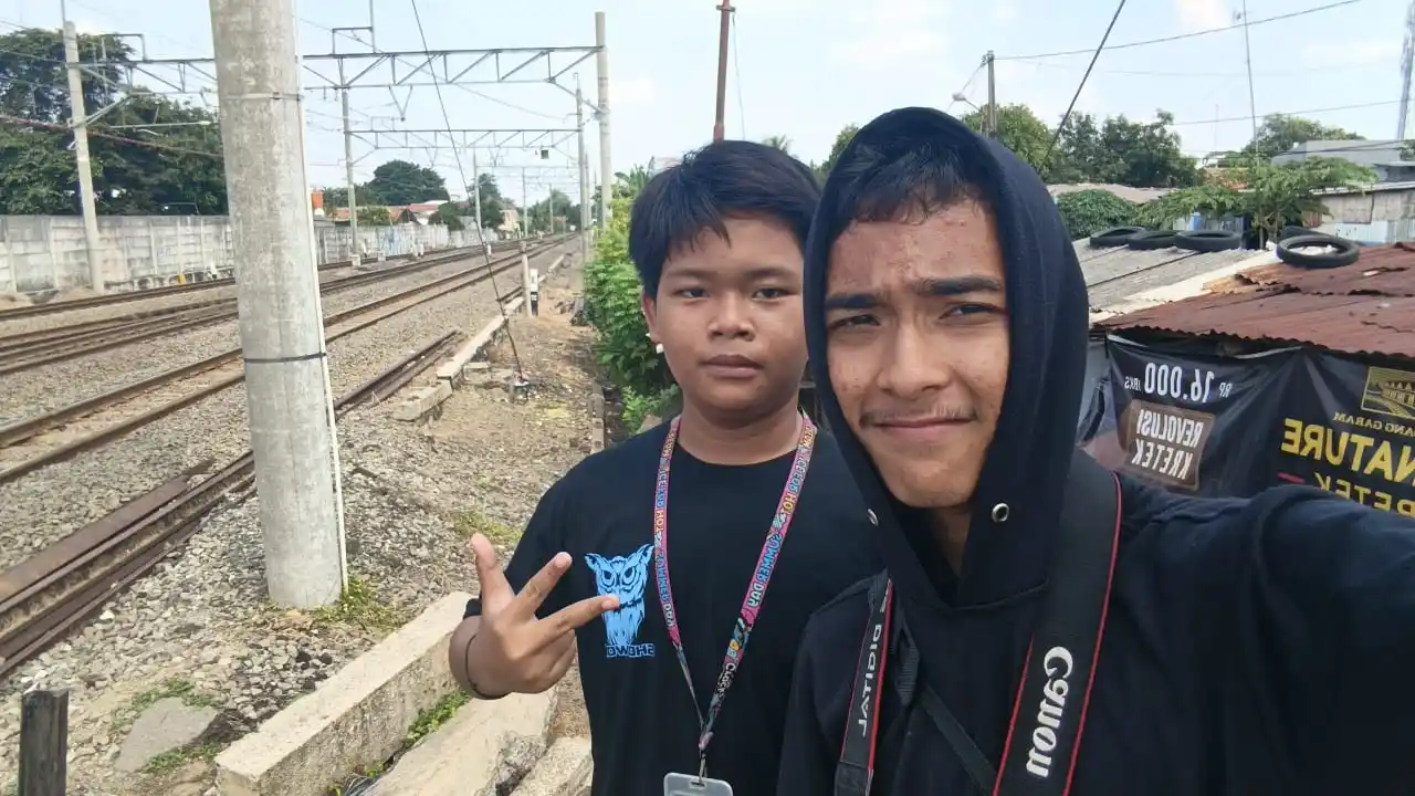 Image from ISKAI (Info dan Sensus Kereta Api Indonesia): ditemein Riski erep bks > toge...