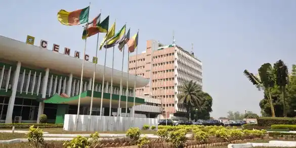 Image from Notre Afrik: *Économie : la dépréciation du taux de change renforce la compétitivit...
