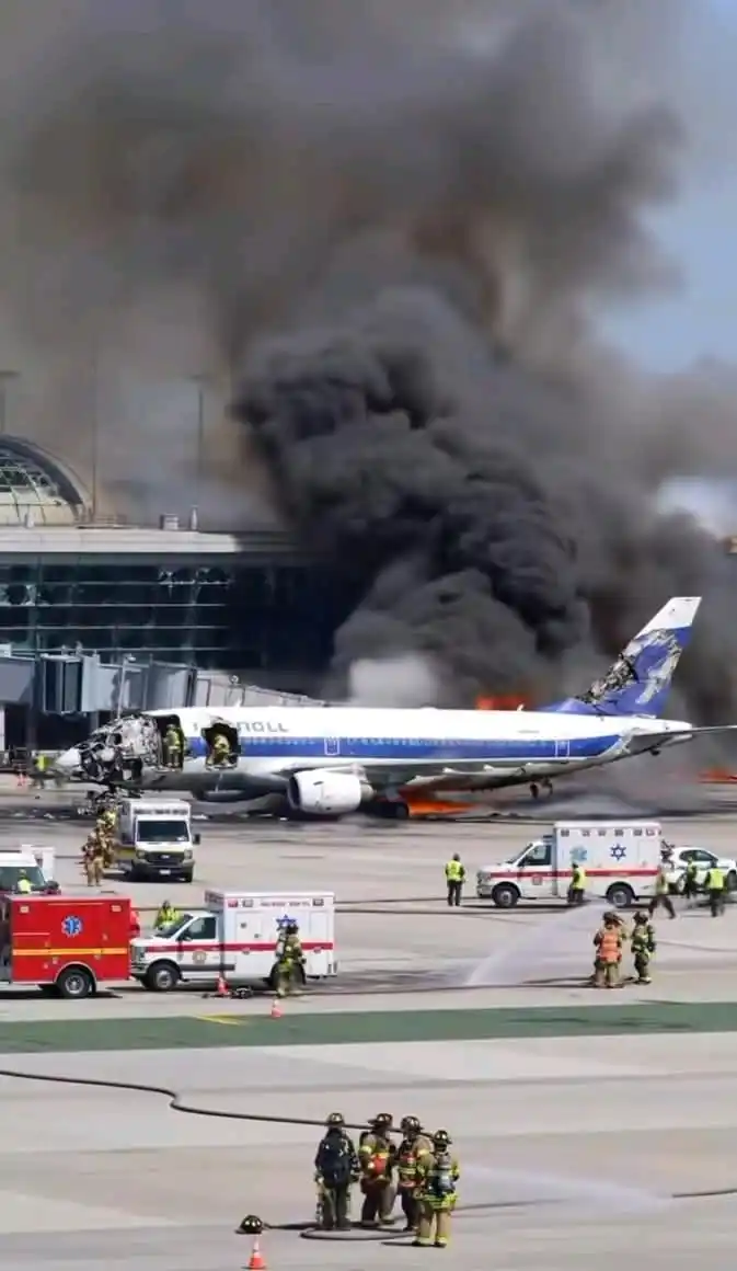 Image from Kalewa News ( En Français)🌏: Flash : L’aéroport Ben Gorion dans le centre d’israël a été détruit pa...