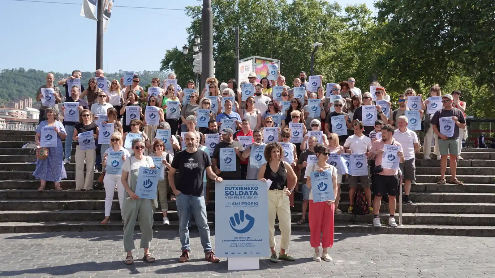 Image from ELA Sindikatua: ✊ Gutxieneko Soldata propioa izateko mozioa aurkeztu dute 56 enpreseta...