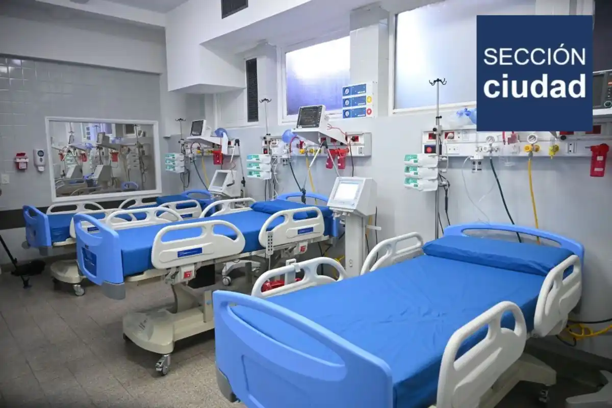 Image from Sección Ciudad: 🏥 *MONTE CASTRO El Hospital Vélez Sarsfield suma nuevas salas de neon...